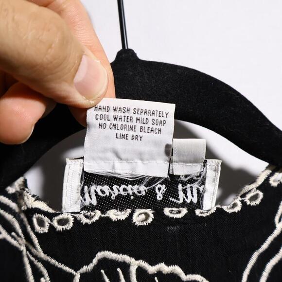 VTG Black Embroidered Flowers Cardigan Womens 5X Rayon Handmade Whimsigoth Fairy - Picture 4 of 6